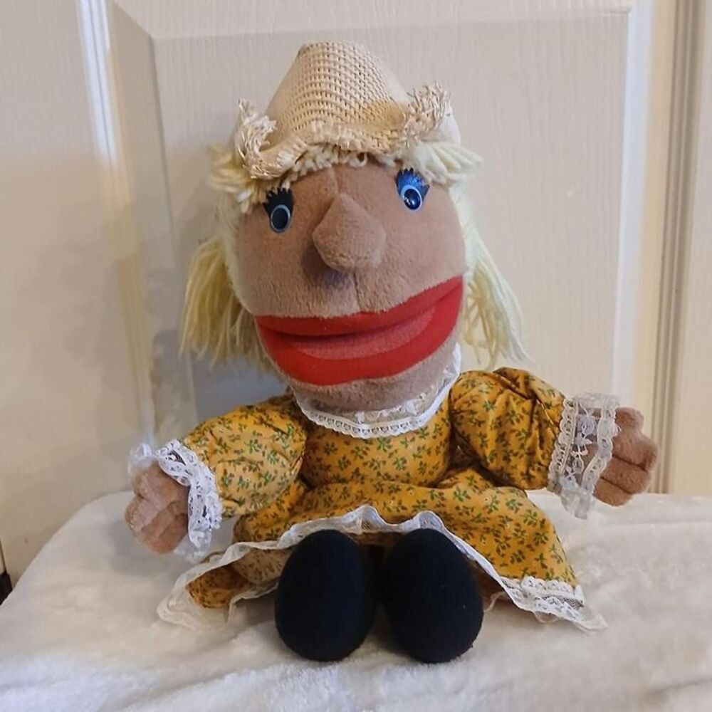 Vintage 70s Miss Daisy Soft Plush Doll With Cowboy Hat Hee Haw Stuffed Muppet
